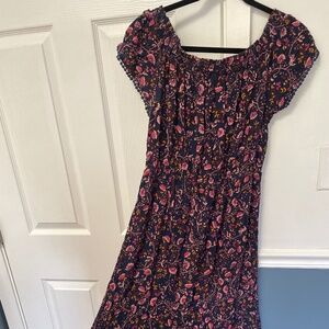 Romantic maxi dress with sleeve detail